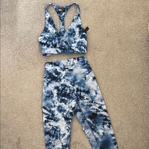 BEACHRIOT Boohoo Blue and White Tie-Dye Leggings Set